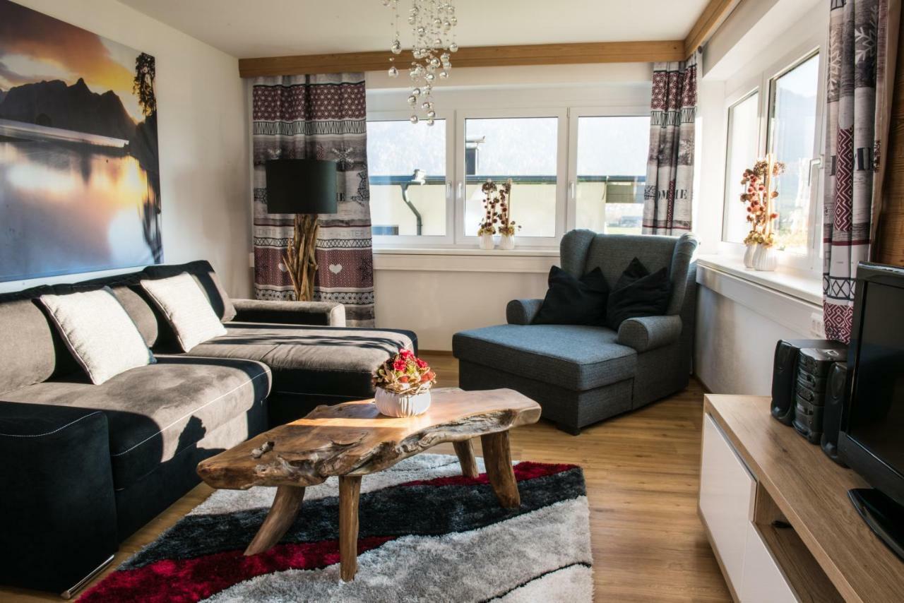 Ferienwohnung Zillertal Bacher Schlitters Bagian luar foto